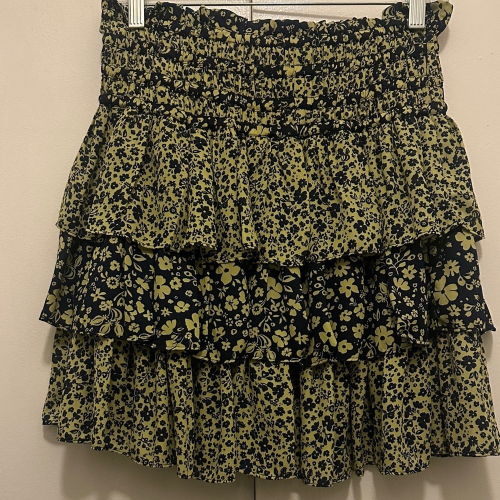 Current Air Floral Tiered Skirt in Green and Black - Picture 5 of 7